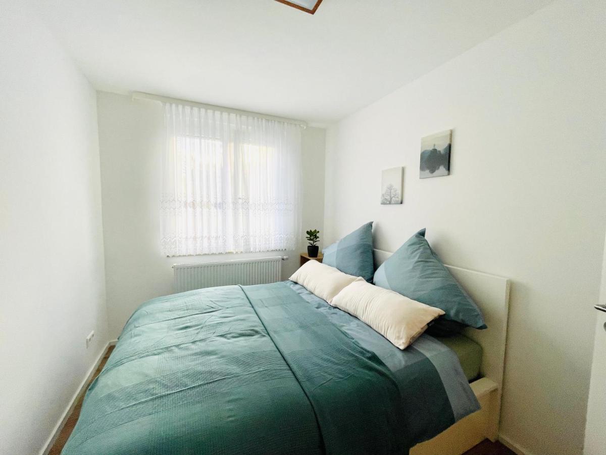 Frisch Renoviertes Und Charmantes Apartment Щутгарт Екстериор снимка