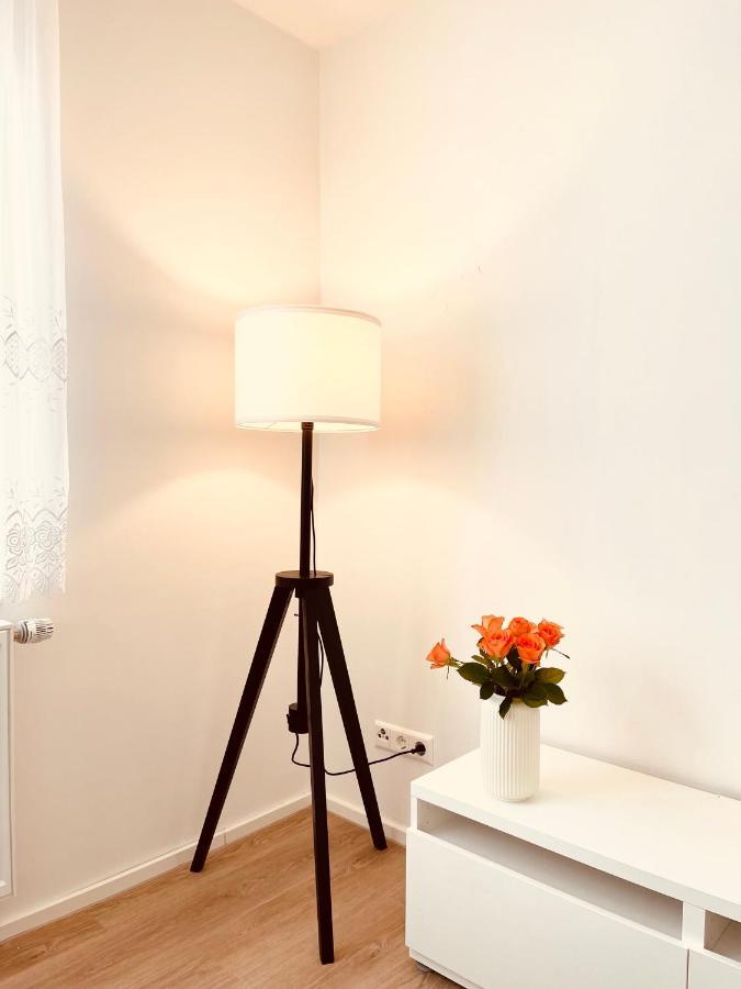 Frisch Renoviertes Und Charmantes Apartment Щутгарт Екстериор снимка